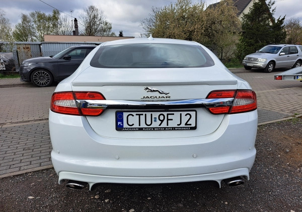 Jaguar XF cena 69900 przebieg: 212000, rok produkcji 2015 z Bydgoszcz małe 137